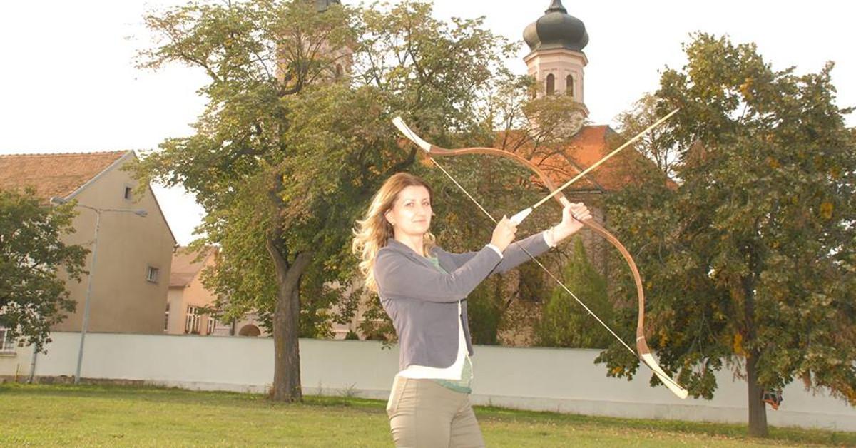 Сања Елез Тројановић
