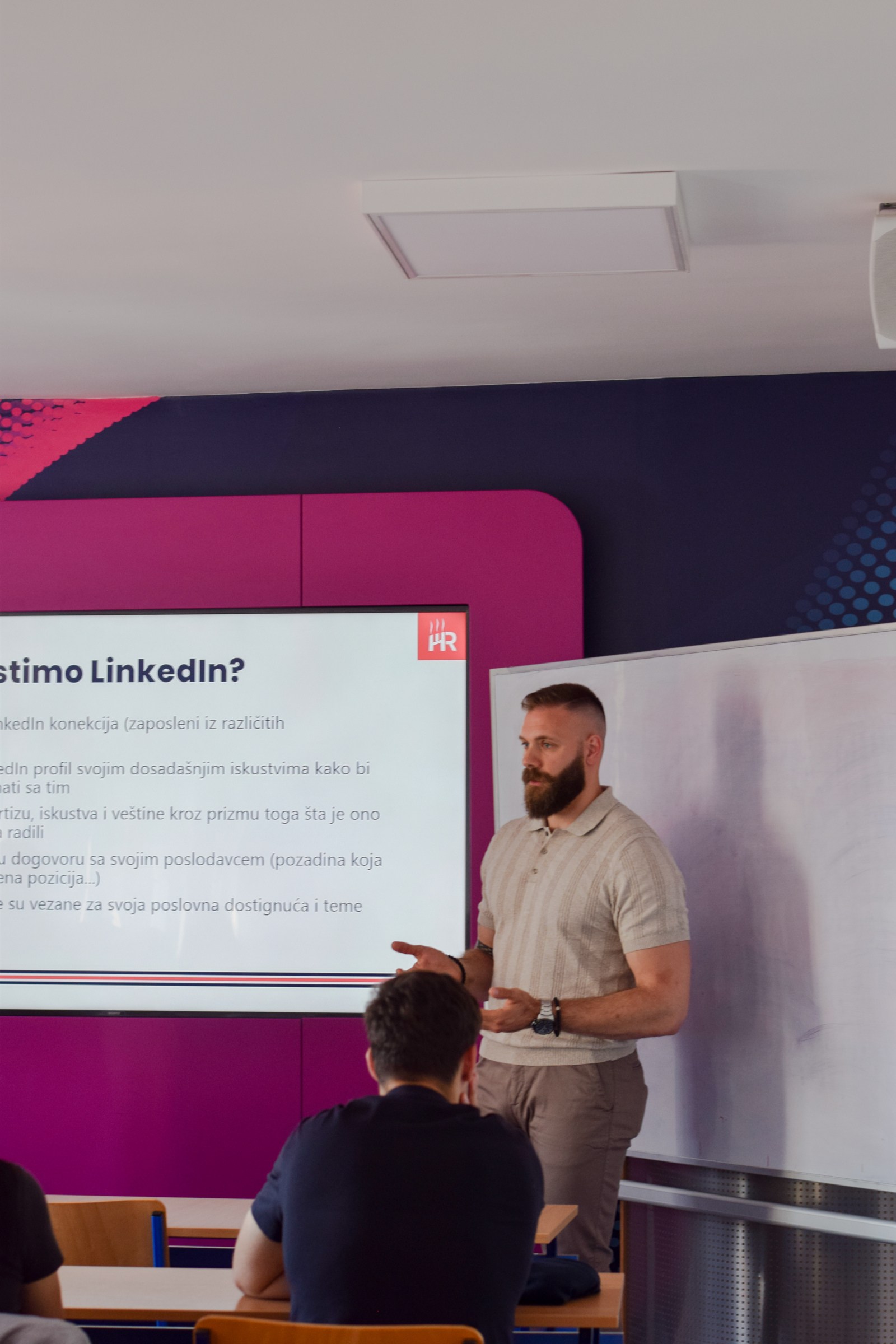 Извештај – Одржана гостујућа радионица&nbsp;„Од студента до кандидата: CV и LinkedIn у пракси“